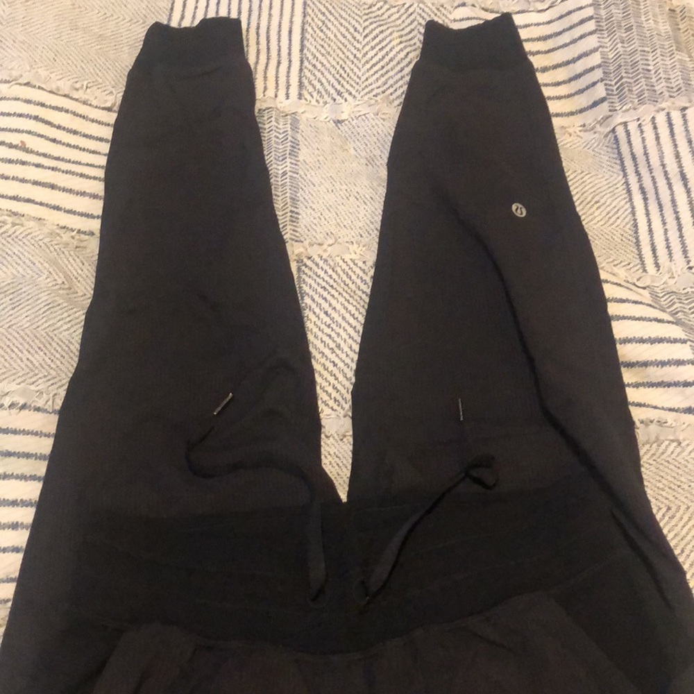 Lululemon black unlined dance studio jogger